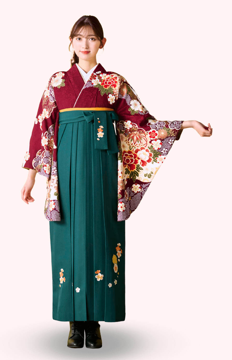 〈着物〉エンジ色 雲撮り慶長柄 〈袴〉グリーン色 梅刺繡袴 【106】
