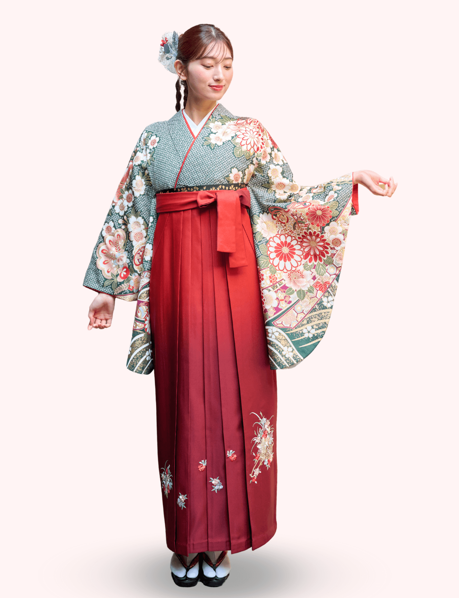 〈着物〉緑色 疋田に熨斗 〈袴〉エンジ色&茶色ぼかし 花車の刺繍袴 【111】