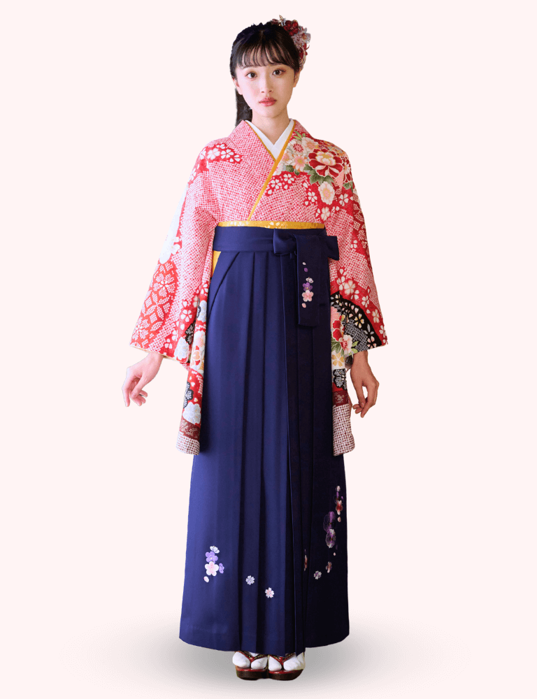 〈着物〉赤色 匹田に牡丹柄着物 〈袴〉紺色 梅刺繡袴 【112】