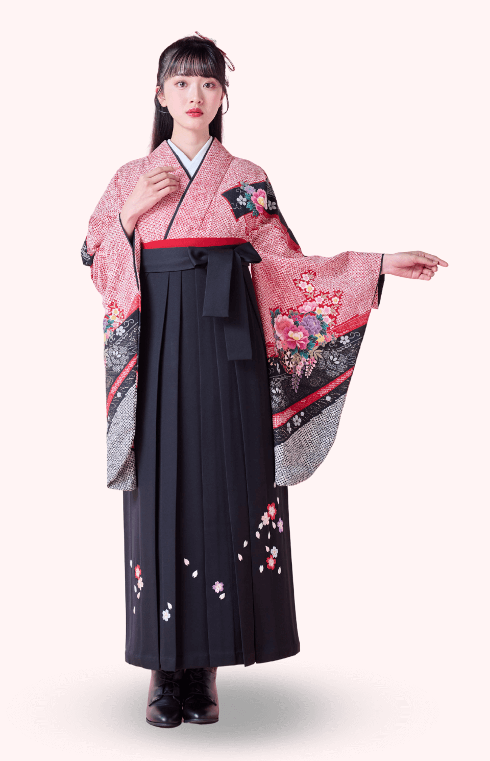 〈着物〉赤色 絞り柄着物 〈袴〉黒色 桜ちらし刺繡袴 【116】