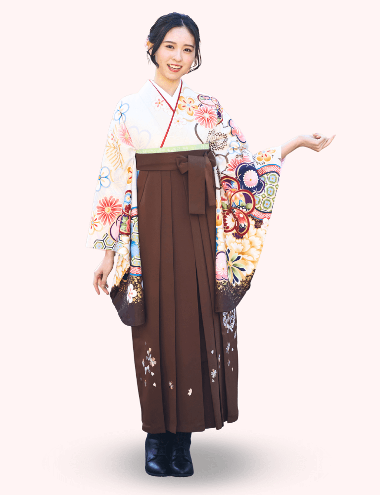 〈着物〉白色 梅と松柄着物 〈袴〉ブラウン色 ハートリボン刺繍袴 【127】