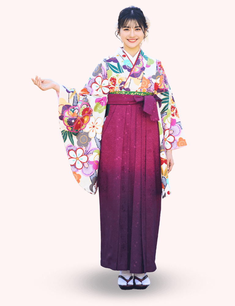 〈着物〉白色 梅と竹柄着物 〈袴〉ワイン色ぼかし 桜地模様袴 【132】