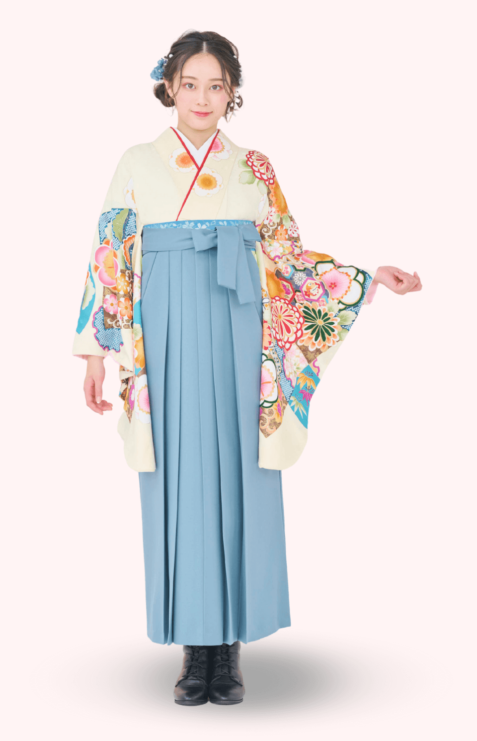 〈着物〉白色 市松取り柄着物 〈袴〉薄藍色 無地袴 【145】