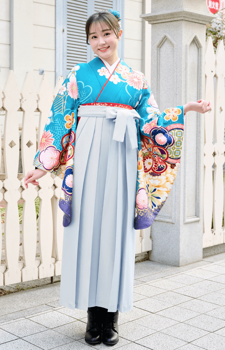 〈着物〉青色 松と梅柄着物 〈袴〉グレー色 無地袴 【161】