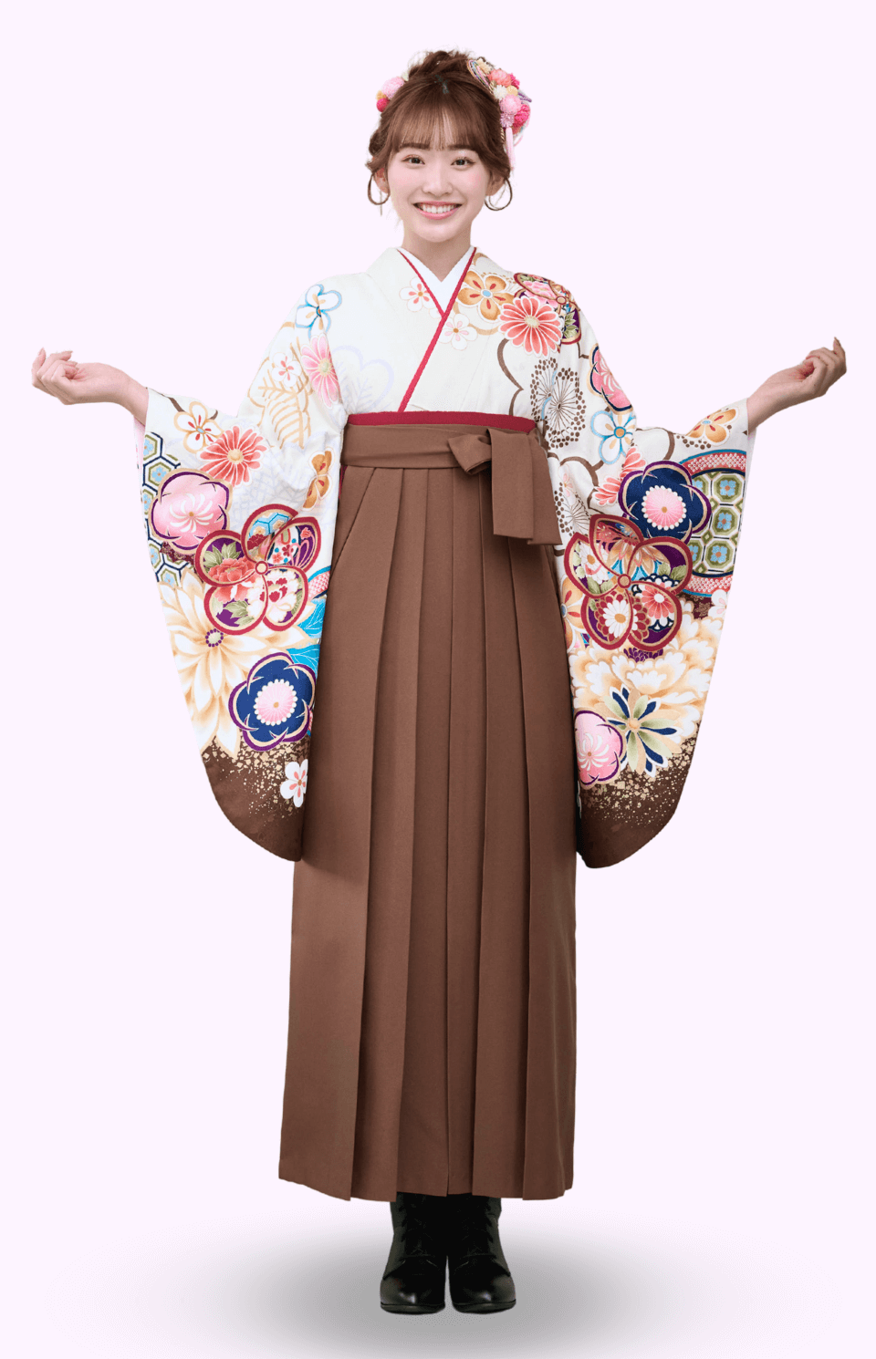 〈着物〉白色 梅と松柄着物 〈袴〉茶色 無地袴 【302】