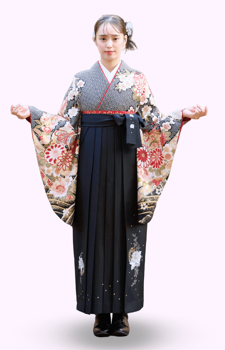 〈着物〉黒色 疋田に熨斗 〈袴〉黒色 花王冠刺繍袴 【320】