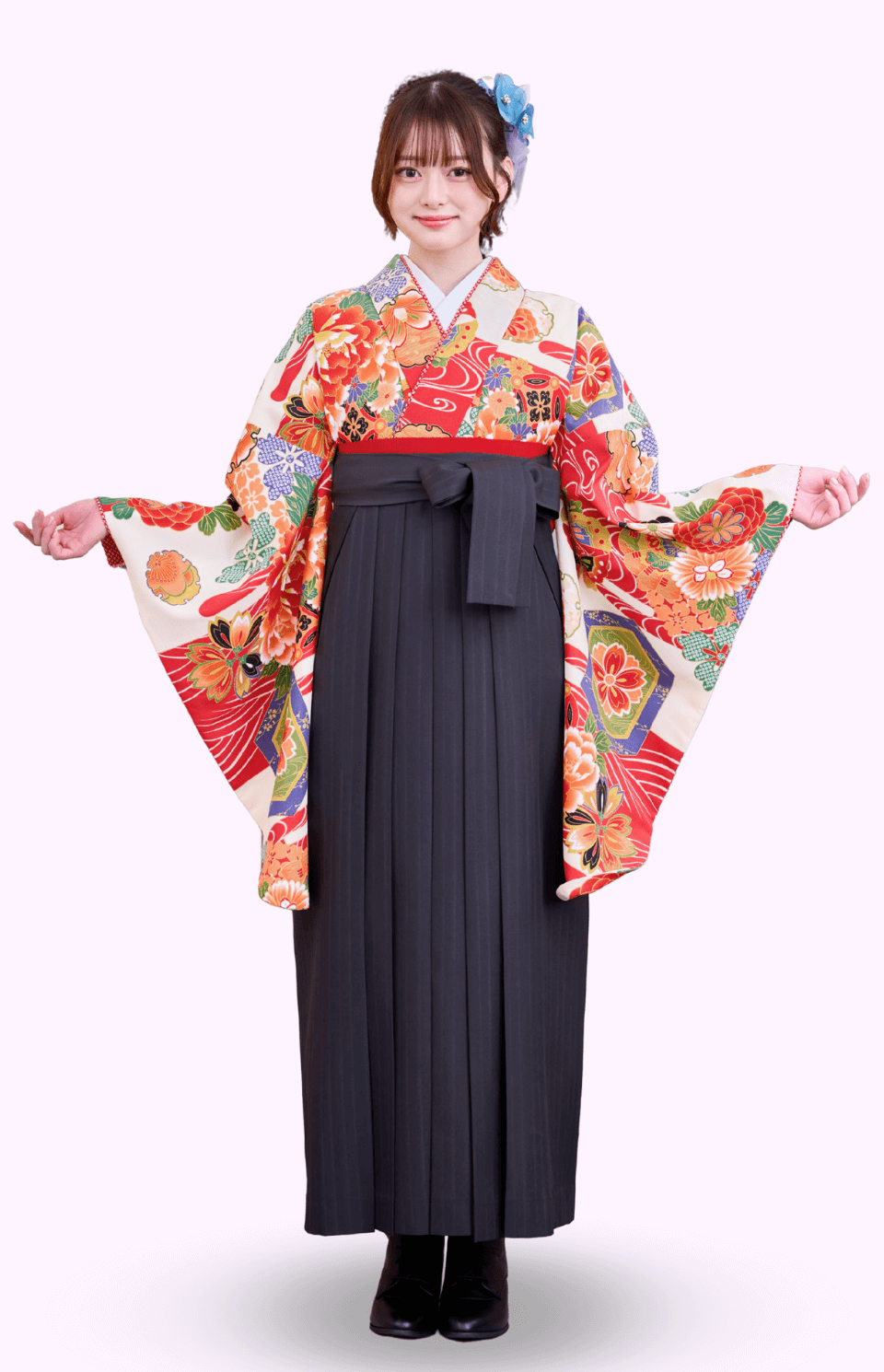 〈着物〉白色 亀甲流水柄着物 〈袴〉黒色 ストライプ袴 【325】