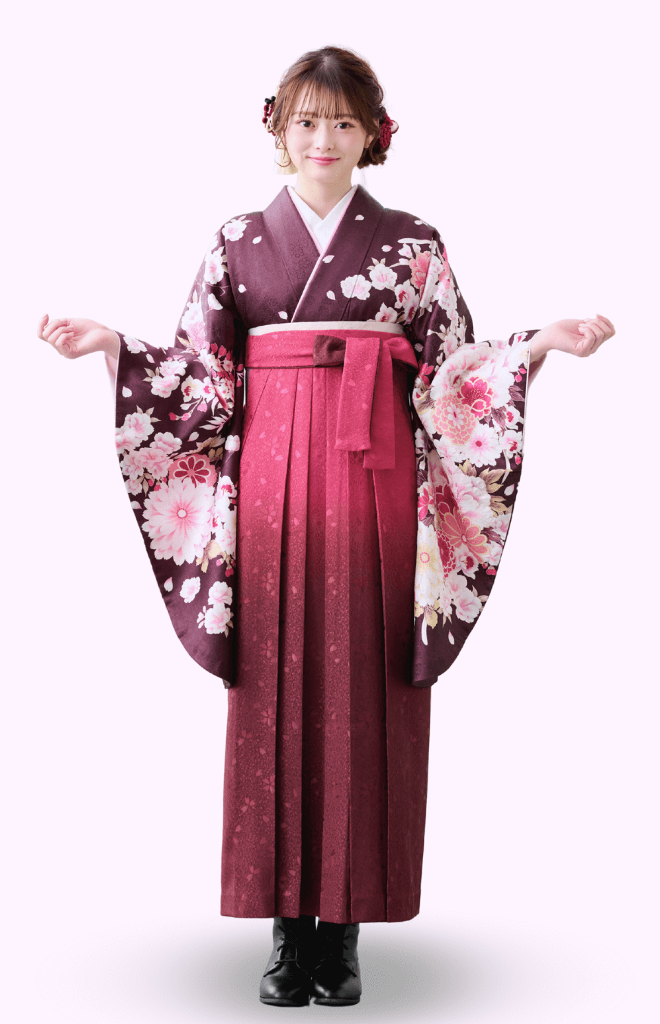 〈着物〉こげ茶色 牡丹に菊柄着物 〈袴〉ローズ色ぼかし 桜地模様袴 【334】