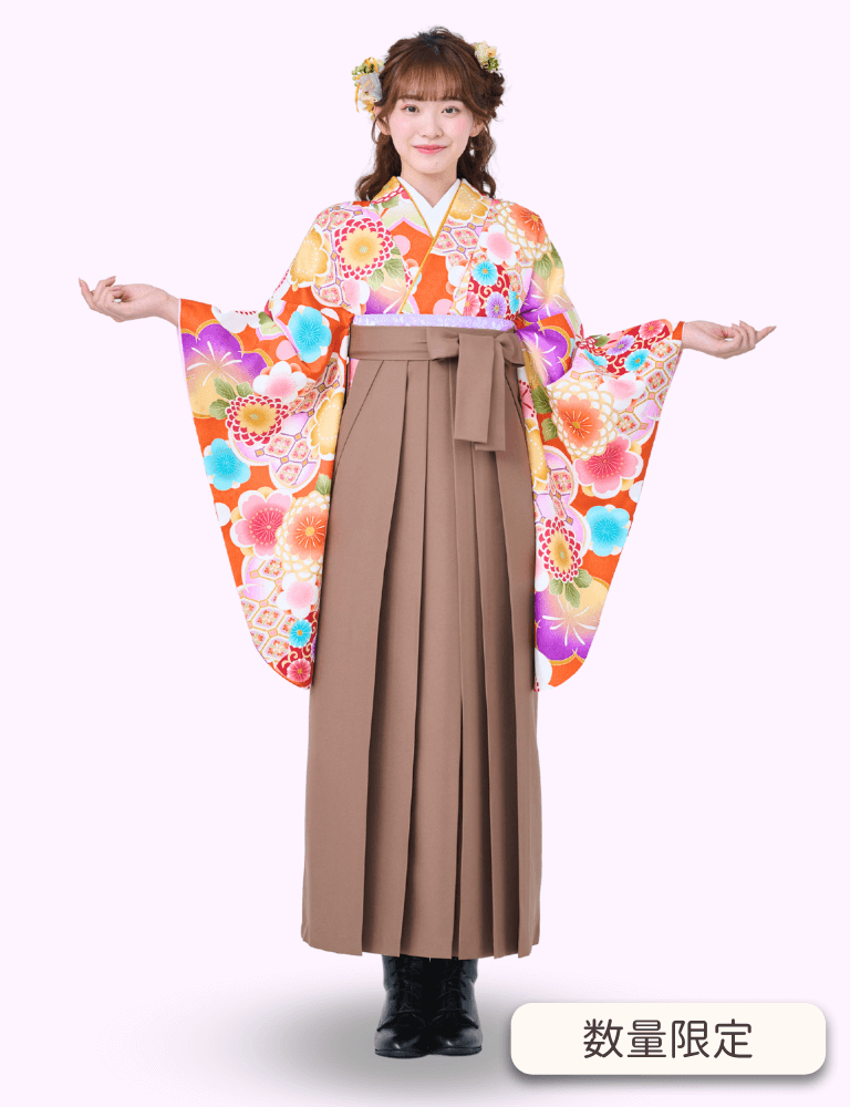 〈着物〉朱色 楓桜に万寿菊柄着物 〈袴〉ココア色 無地袴 【339】