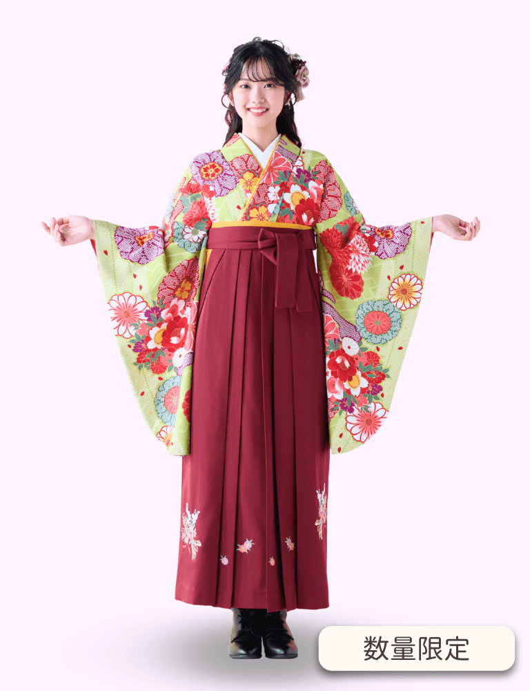 〈着物〉若草色 さや形柄着物 〈袴〉エンジ色 熨斗目花束の刺繍袴 【346】