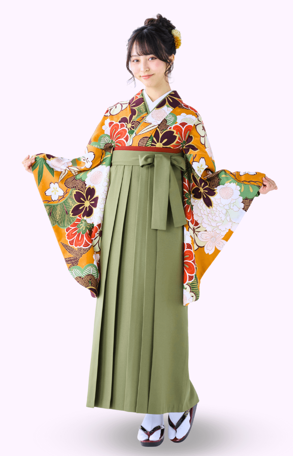 〈着物〉オレンジ色 笹に牡丹柄着物 〈袴〉オリーブ色 無地袴 【348】