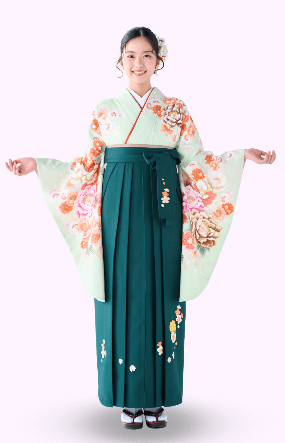 〈着物〉ヒワ色 牡丹と椿柄着物 〈袴〉グリーン色 梅刺繡袴 【350】