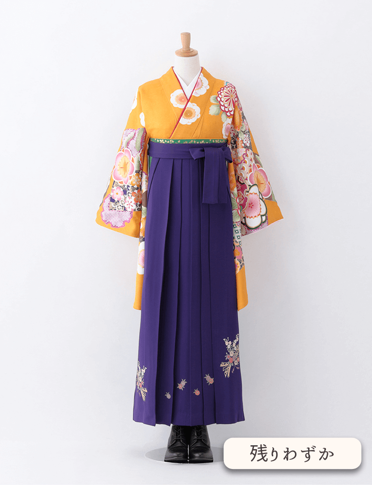〈着物〉からし色 市松取り柄着物 〈袴〉紫色 熨斗目花束の刺繍袴 【T086】
