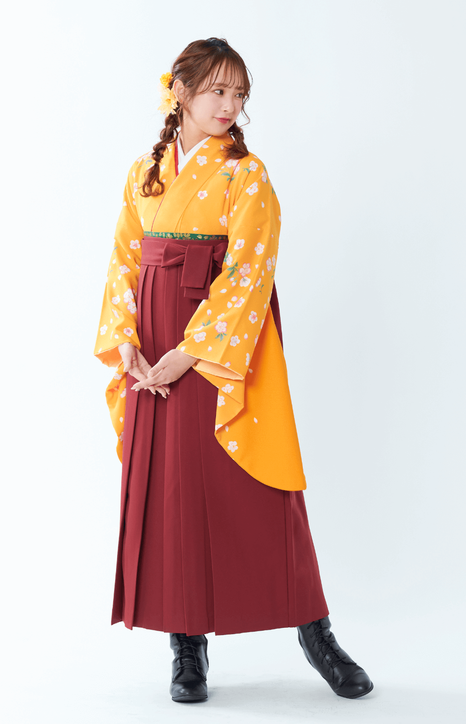 〈着物〉黄色 時絵桜 〈袴〉エンジ色 無地袴 【G118】