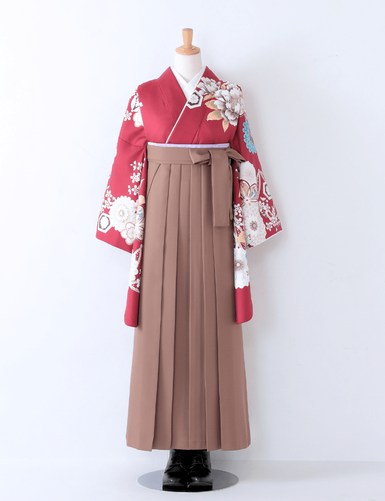 〈着物〉赤色 牡丹菊に七宝柄 〈袴〉ココア色 無地袴 【T199】