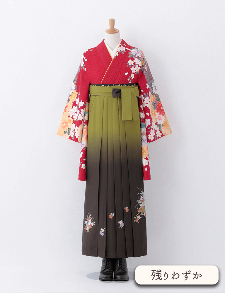 〈着物〉赤色 雲取りに牡丹柄着物 〈袴〉濃緑色&抹茶色ぼかし 花車の刺繍袴 【T109】