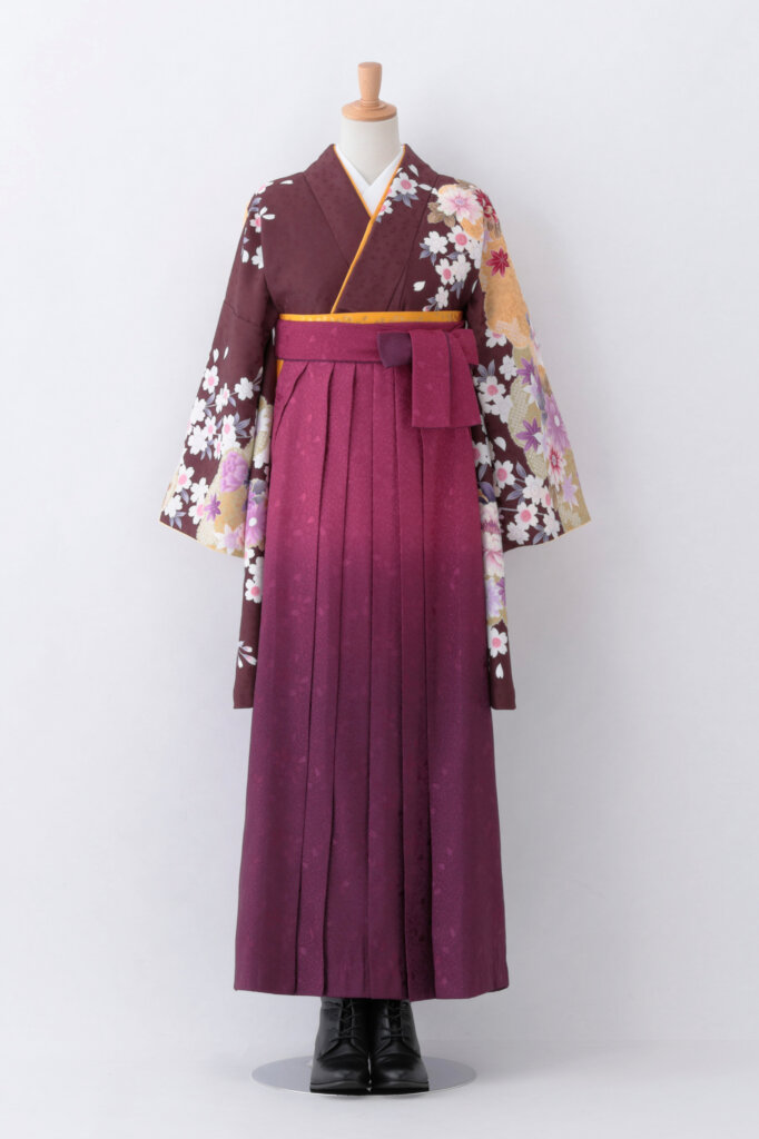 紫の袴_H81（茶色の着物と紫のグラデーション袴）